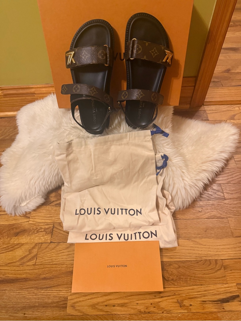 SOLD ❗️Authentic Louis Vuitton monogram sunset comfort sandals